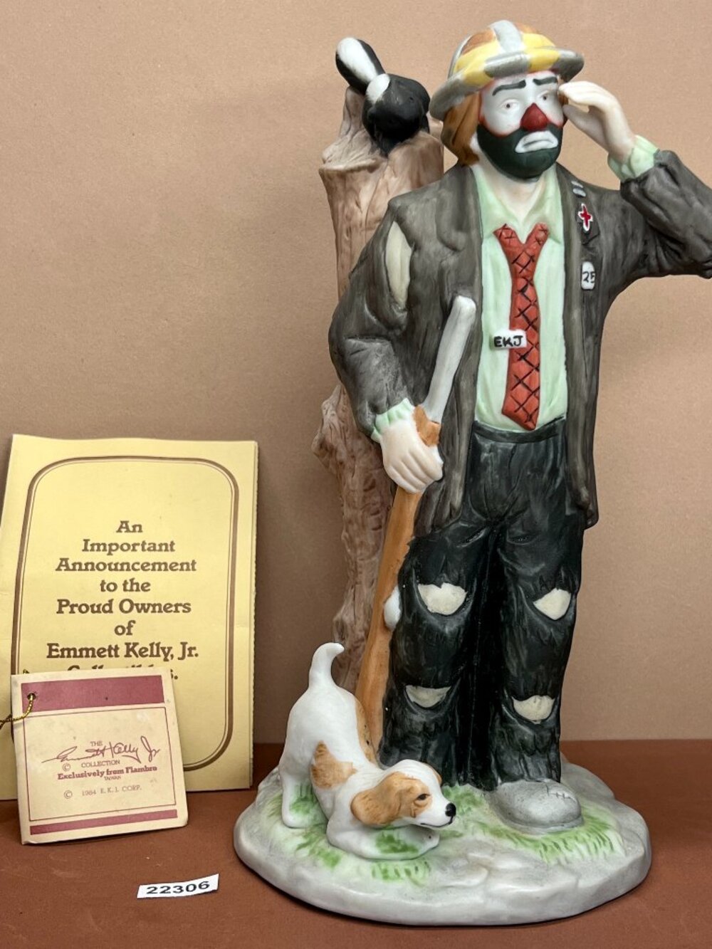 Emmett Kelly Jr The Hunter Porcelain Clown Figurine Flambro 8" Tall Pristine